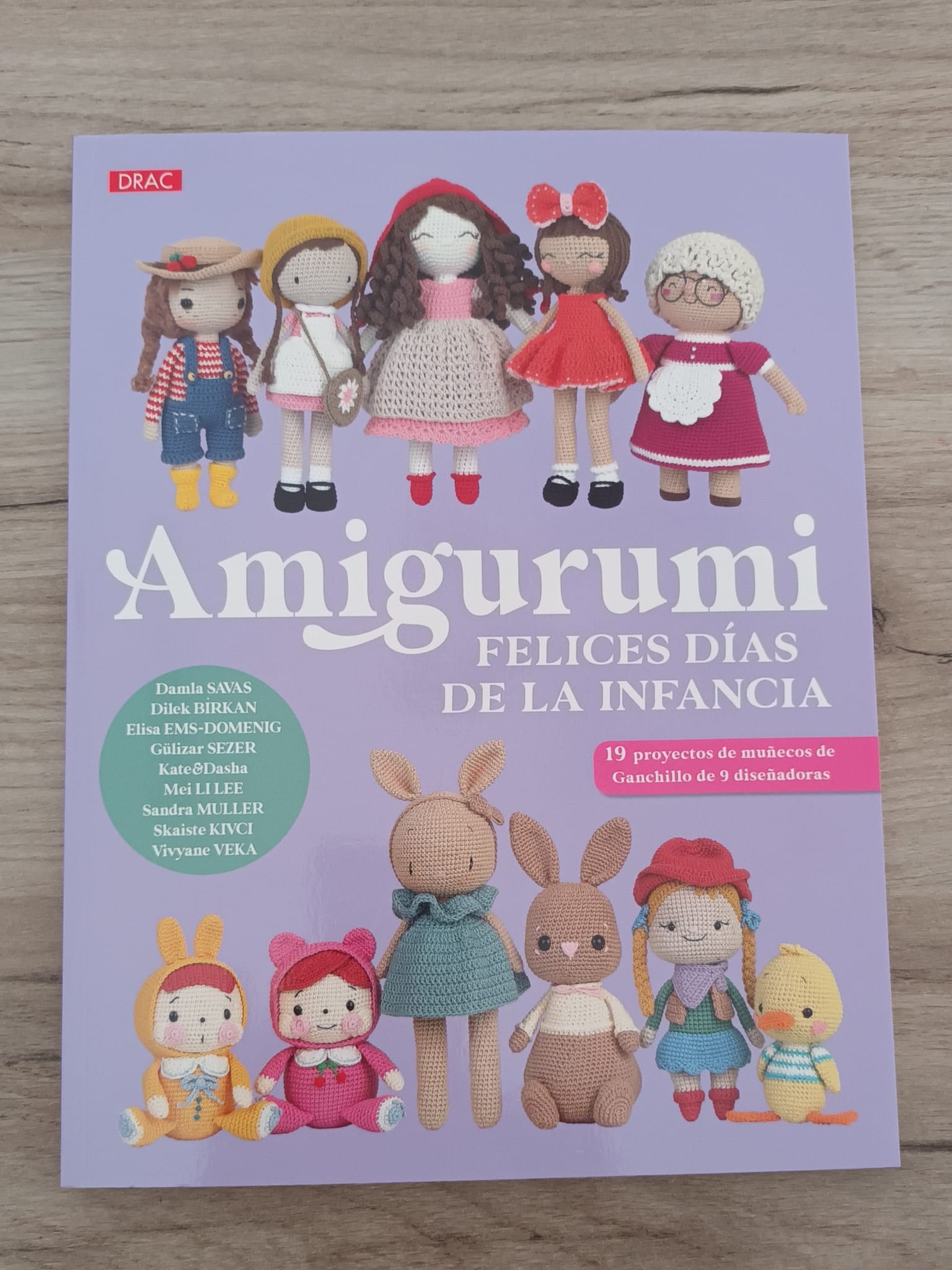 Libro Amigurumi. Amigos y celebraciones